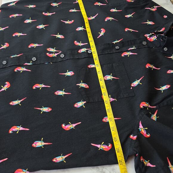 Mens Sz 2XL Classic Fit Black Parrot Print Button Down Islands George Shirt - Picture 10 of 12